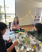 Resin art workshop in progress at Safemind Studio, Baner